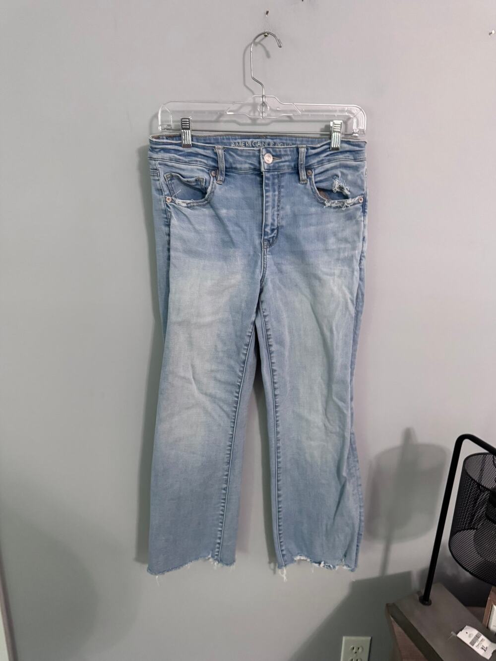American Eagle Next Level Stretch Kick Boot Crop Light Wash Jeans Women's Size 8